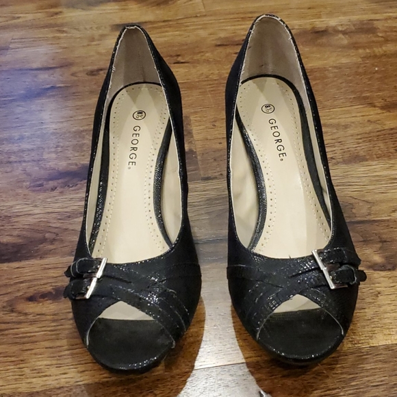 Womens George black buckle accent heels size 8.5 - Picture 2 of 5